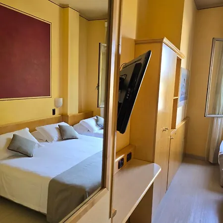 Mokinba Sant'ambroeus 3* Milano