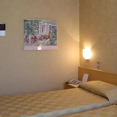 Mokinba Sant'ambroeus 3* Milaan