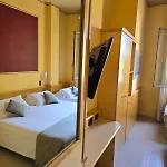 Mokinba Sant'ambroeus 3* Milán