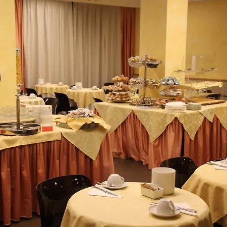 Mokinba Sant'ambroeus Отель