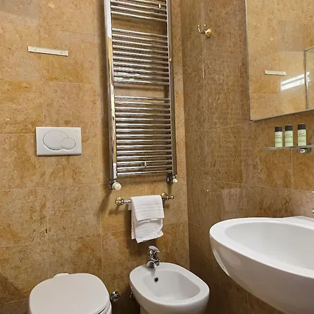 Отель Mokinba Sant'ambroeus