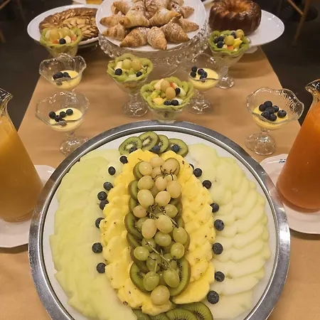 Отель Mokinba Sant'ambroeus