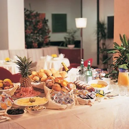 Отель Mokinba Sant'ambroeus