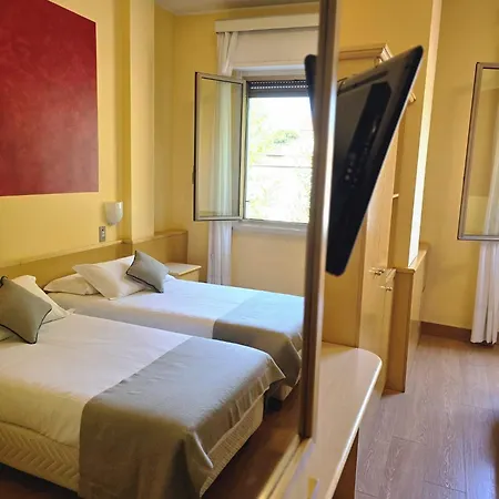 Mokinba Sant'ambroeus 3* Mailand