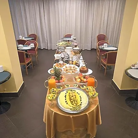 Mokinba Sant'ambroeus Hotel