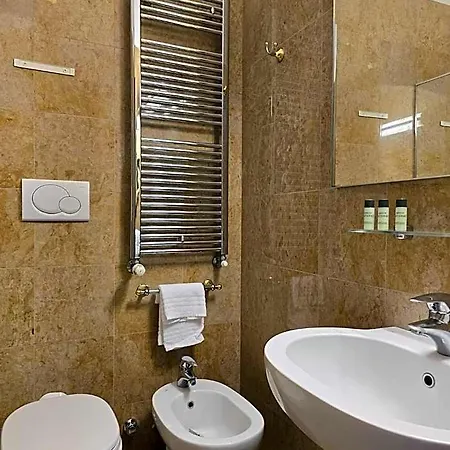 Hotel Mokinba Sant'ambroeus 3*