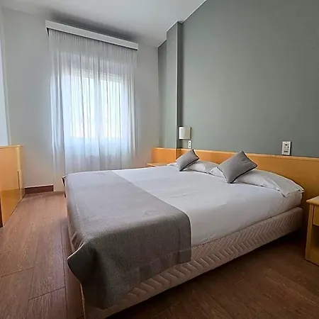 Hotel Mokinba Sant'ambroeus 3*