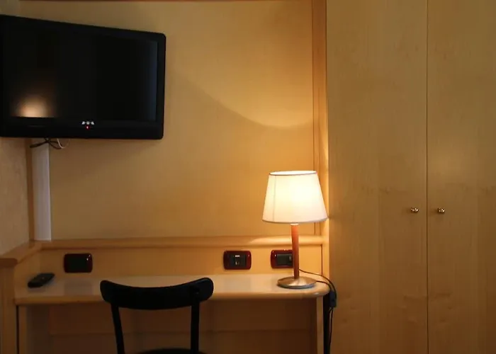 Mokinba Sant'ambroeus 酒店 米兰