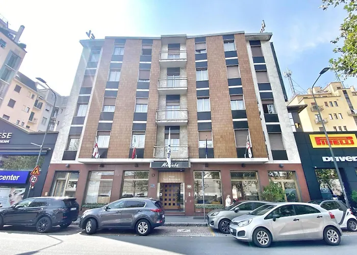 酒店 Mokinba Sant'ambroeus 3*