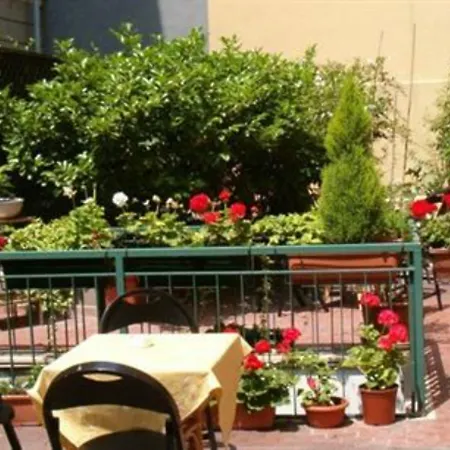 Mokinba Sant'ambroeus Hotel 3*
