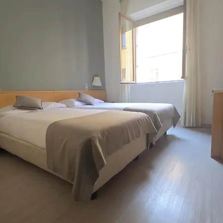 Hotel Mokinba Sant'ambroeus 3*