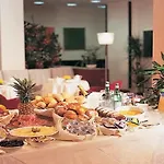 Mokinba Sant'ambroeus 3*