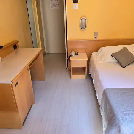 Hotel Sant'ambroeus 3*