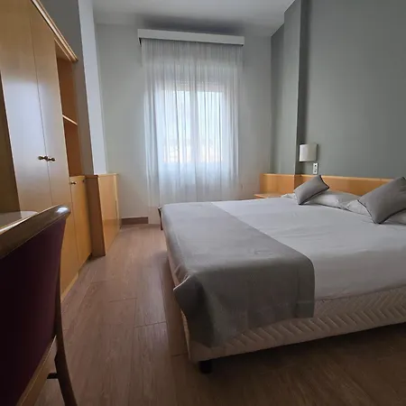 Sant'ambroeus Hotel 3*